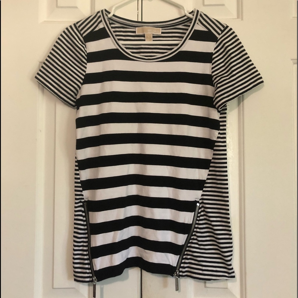 Micheal Kors short sleeve womens shirt size small.